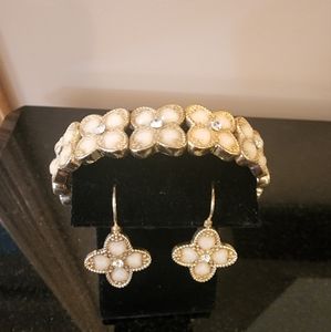 White Clover Bracelet and Earring Set